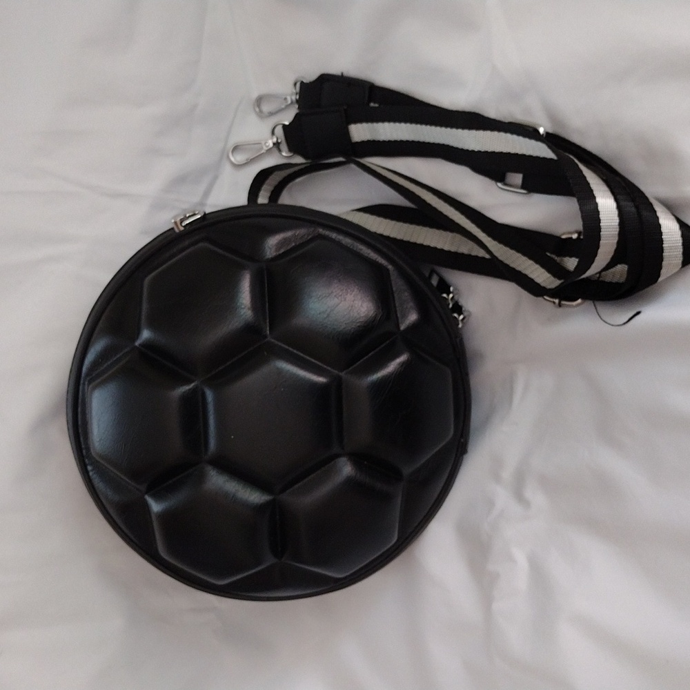 Black and sliver cross body soccer ball bag with straps